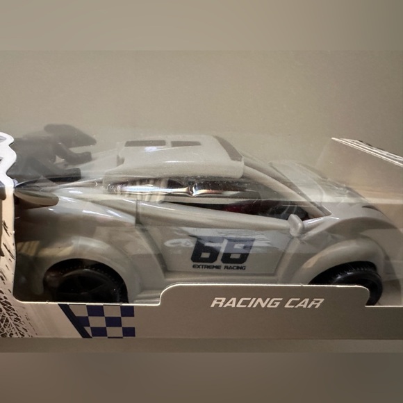 Toy bundle plush, squishy and remote control car - Picture 10 of 10